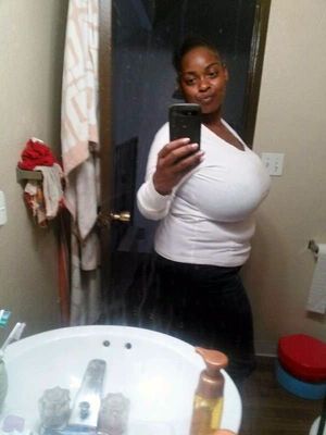 Funny black moms and their curves