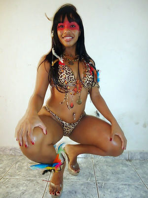 Young beauty with brown skin, amateur